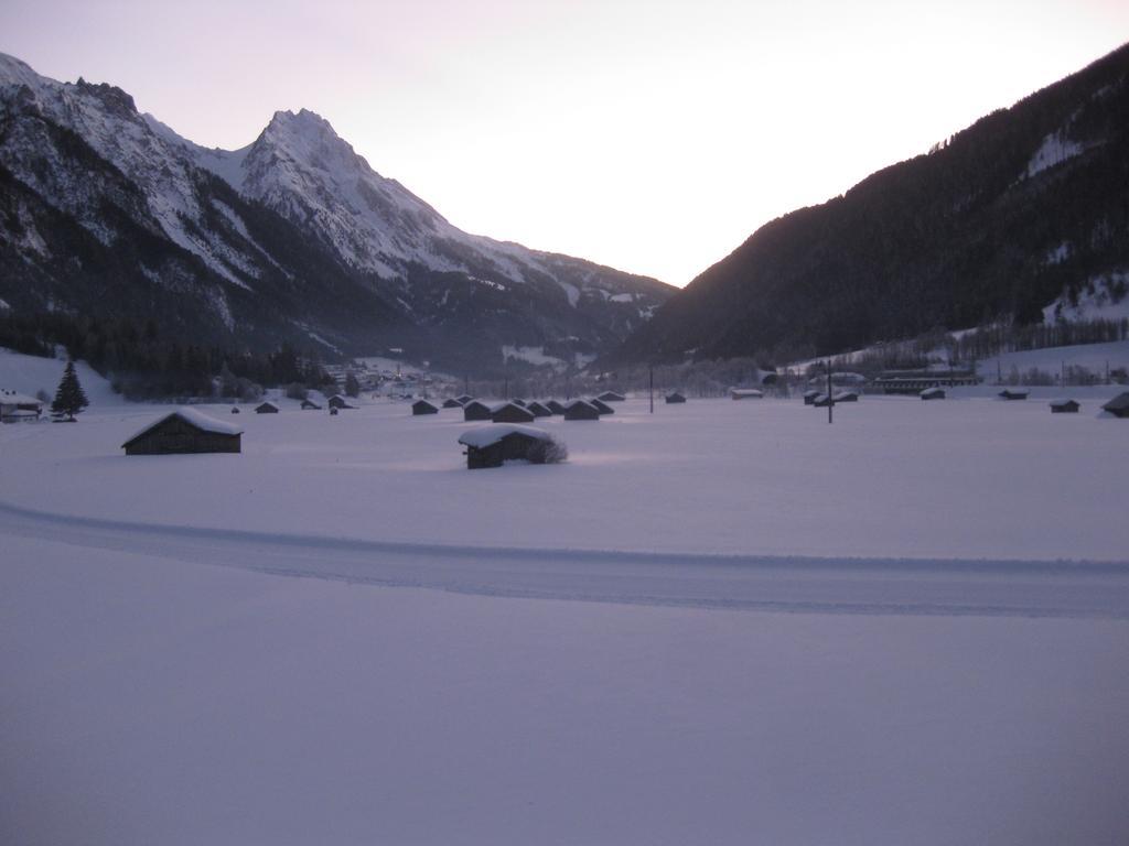 Apart Bella Monte Pettneu am Arlberg Exterior photo